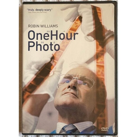 One Hour Photo (DVD) - Robin Williams - Picture 1 of 5